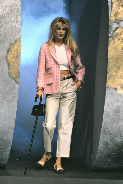Look 1